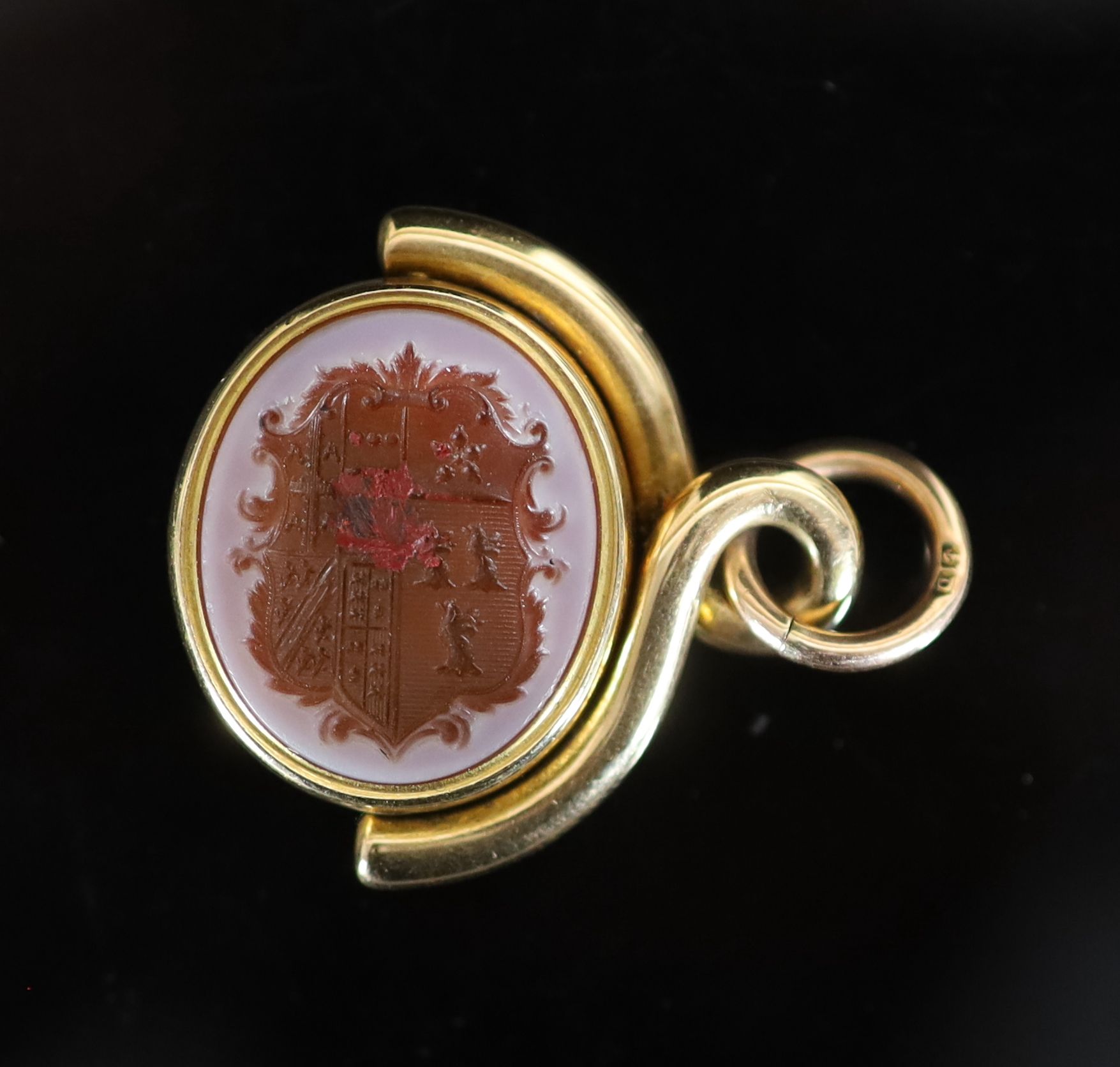 A Victorian gold, bloodstone and sardonyx set swivelling fob seal